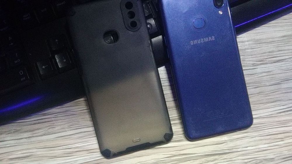 Samsung A 10 hali yangi koʻp boʻlmagan  3 oy boʻlgan srochniy pul zaru