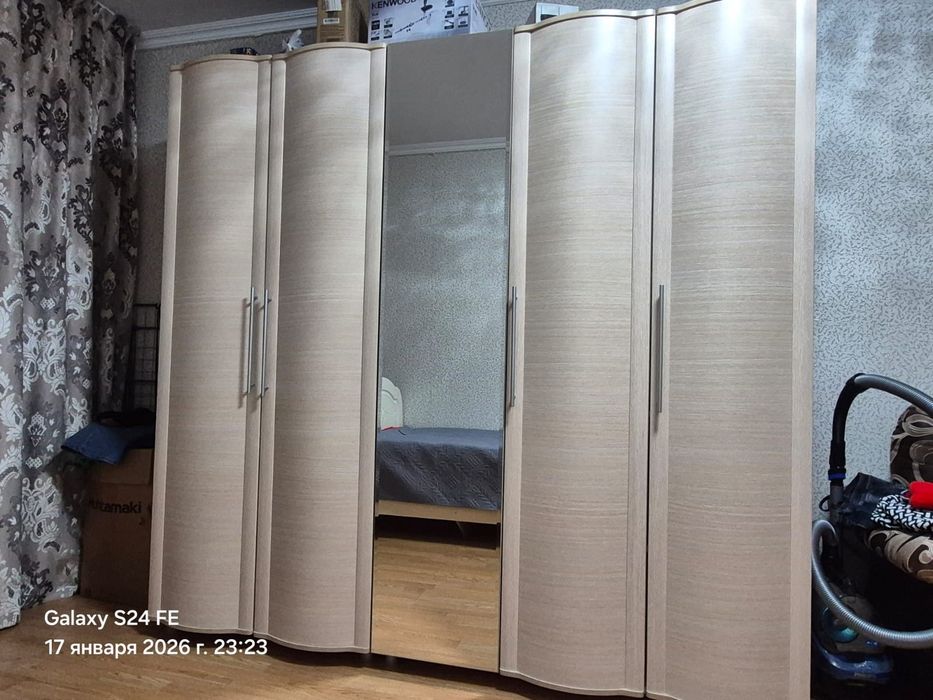 Продам шкаф в спальню