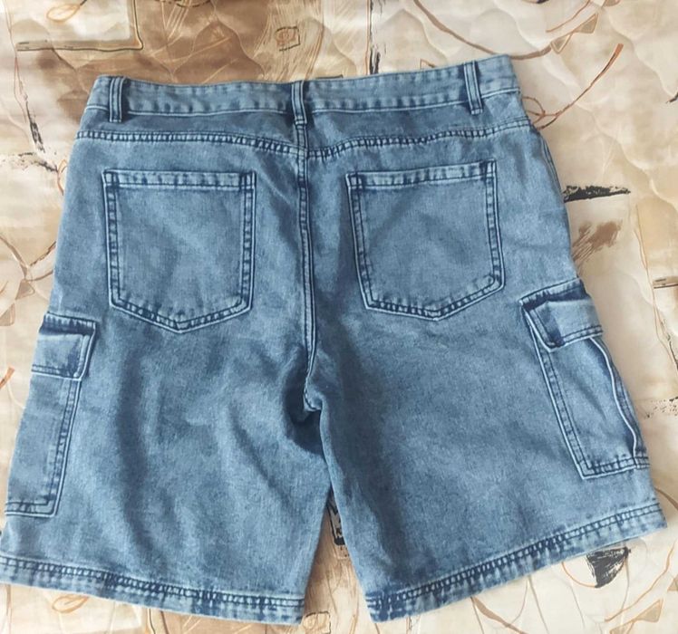 Къси дънкови панталоно