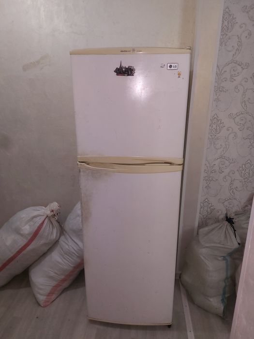 Холодильник продам