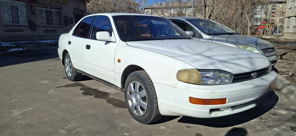 Продам машину Toyota Camry