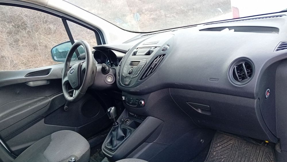 Ford focus si tranzit courier dezmembrez
