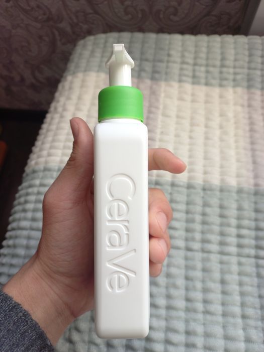 CeraVe Hydrating Cleanser. Умывалка, новый