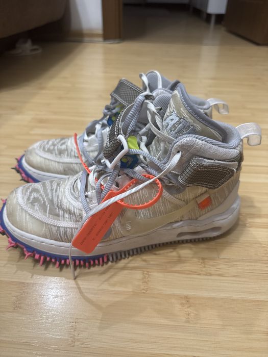 adidasi off white