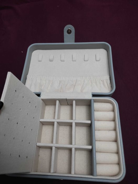 Шкатулка для украшений