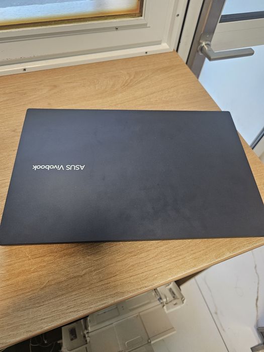 Laptop asus vivobook i5 gen 12