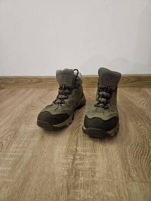 Детски/дамски туристически обувки