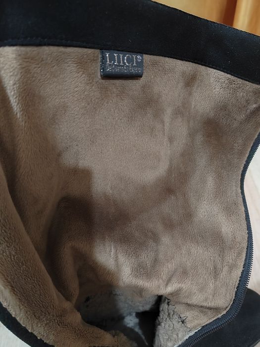 Отдам зимнюю обувь даром