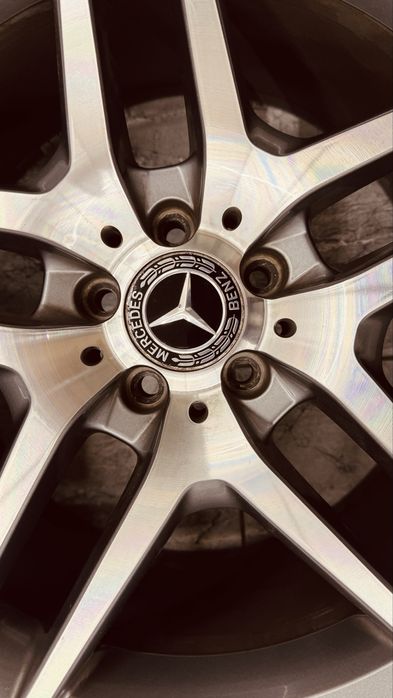 Продам диски оригинал R19 W222