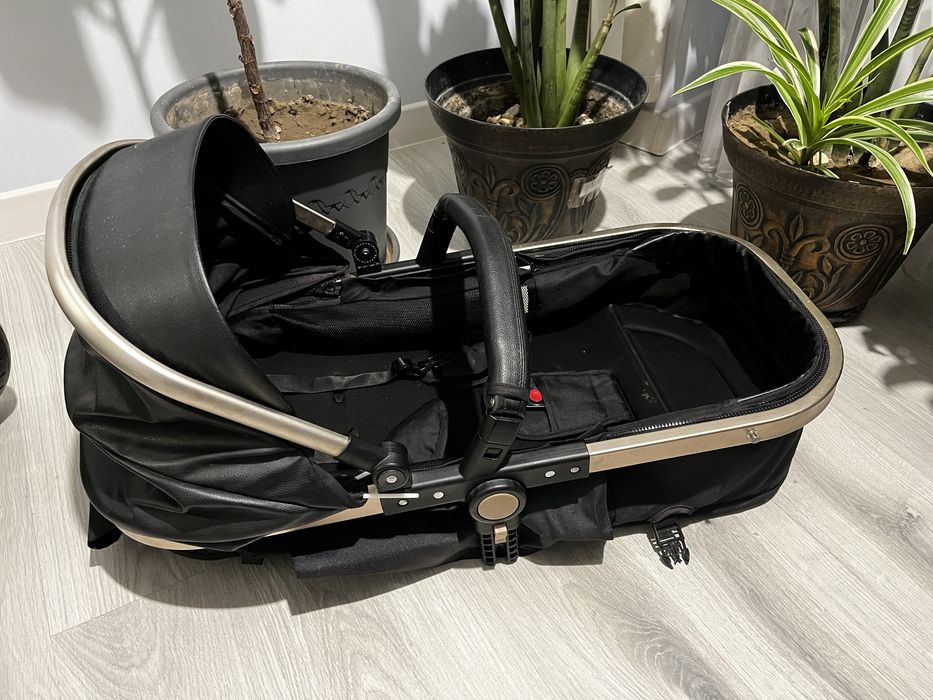 Коляска детская очень качественная