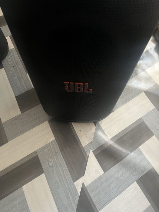 Vand boxe JBL 320 noi scoase din cutie!!