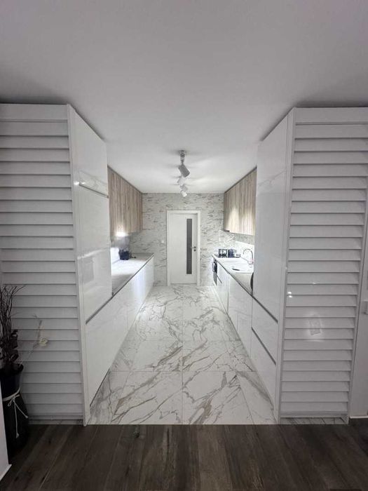 Дава се под наем Тристаен апартамент в София, в.з. Киноцентъра - 120 кв.м за 1020 € - Снимка #5