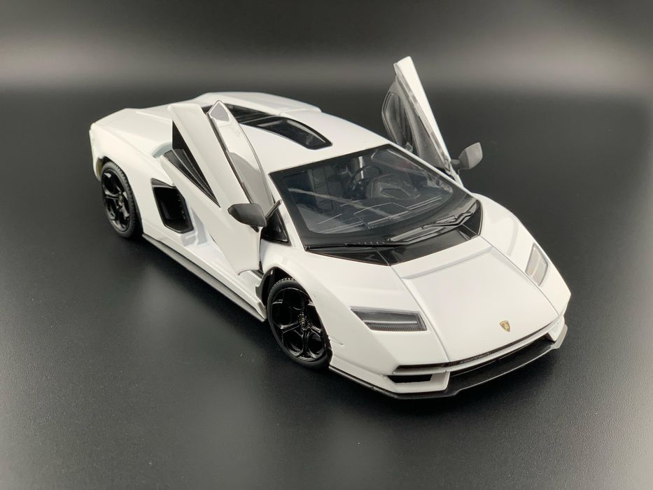 Lamborghini Countach LPI800-4, welly, 1/24