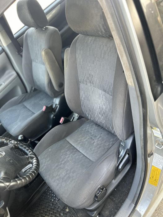 Aвенсис версо 2,0д 116кс на части/avensis verso 2,0d4d 116 na chasti