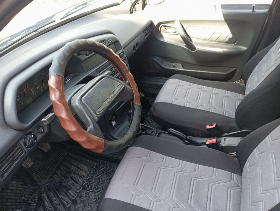 LADA 2115 sotiladi