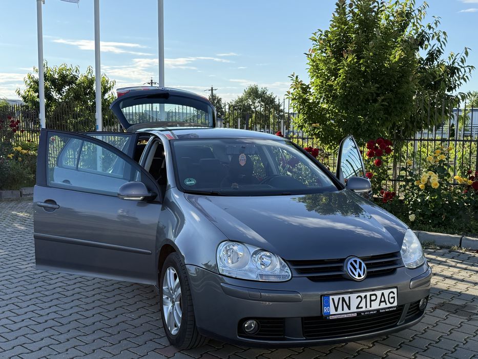Golf V 1.6 benzina