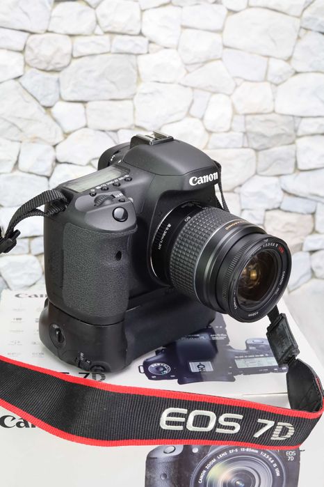 Canon 7D ("настрел" 4906 снимков) + Canon EF 28-80mm f/3.5-5.6 V USM