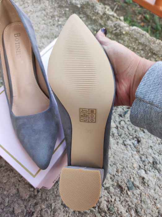 Нови дамски обувки