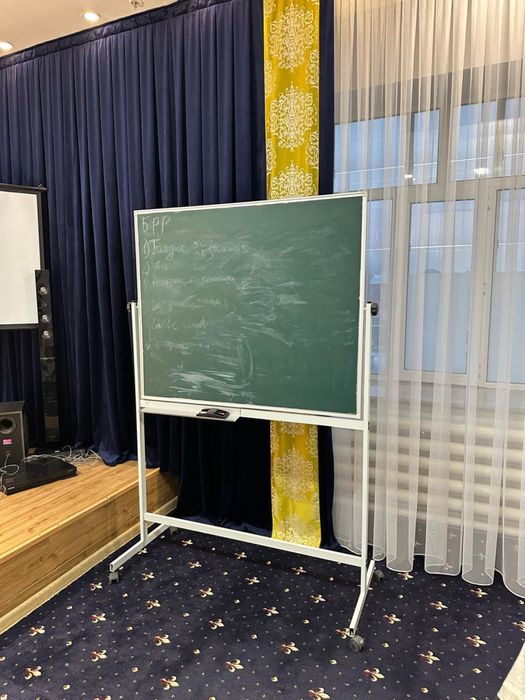 Конференц зал/коворкинг