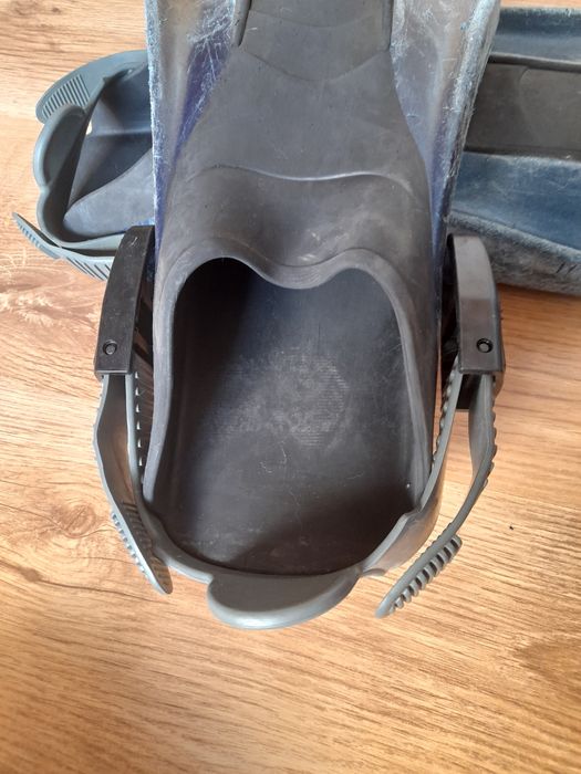 Labe scufundări, scafandru M - L