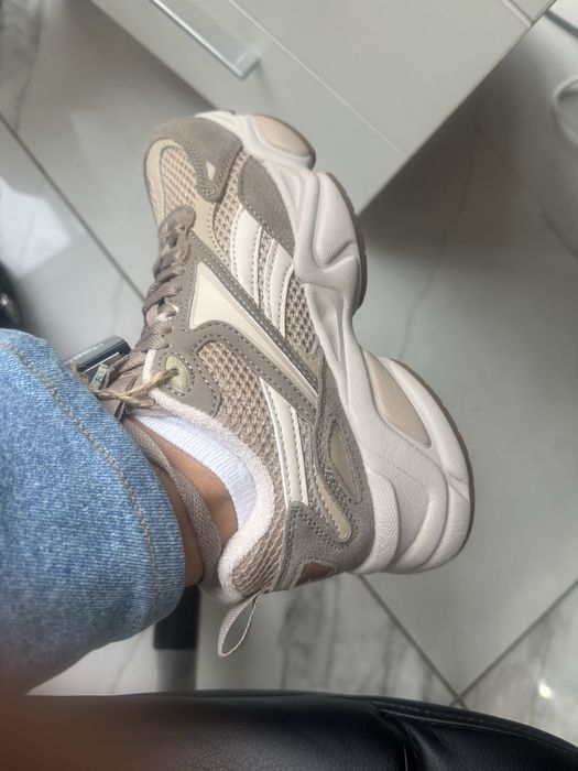 Маратонки на REEBOk