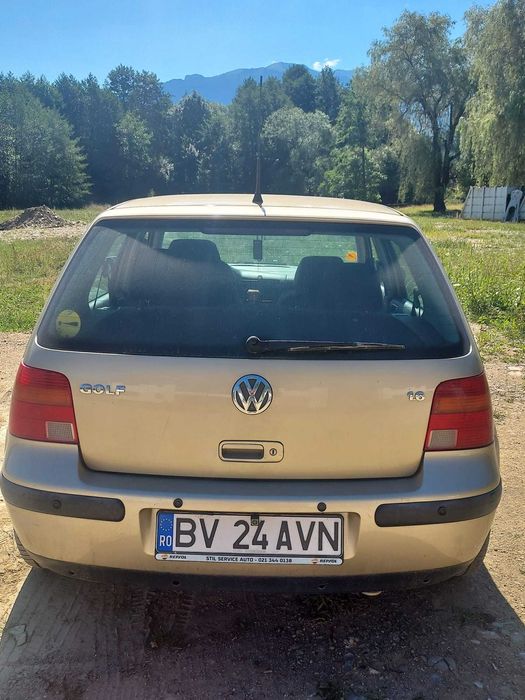 Vând golf 4 , 1.6