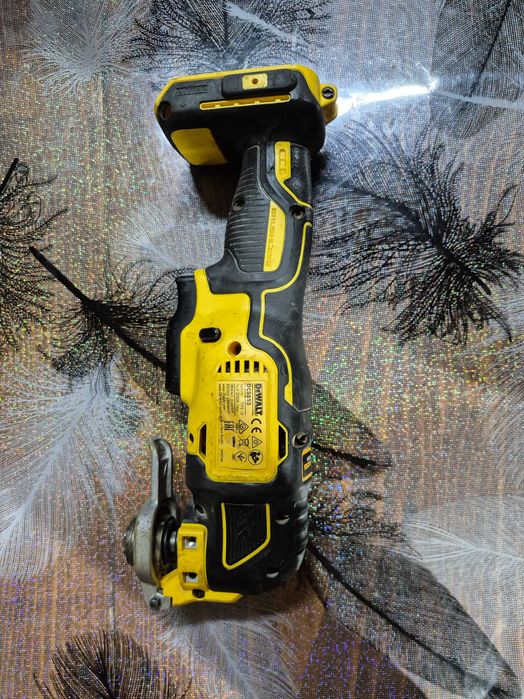 Multimaster multifunctional DEWALT DCS 355 18v