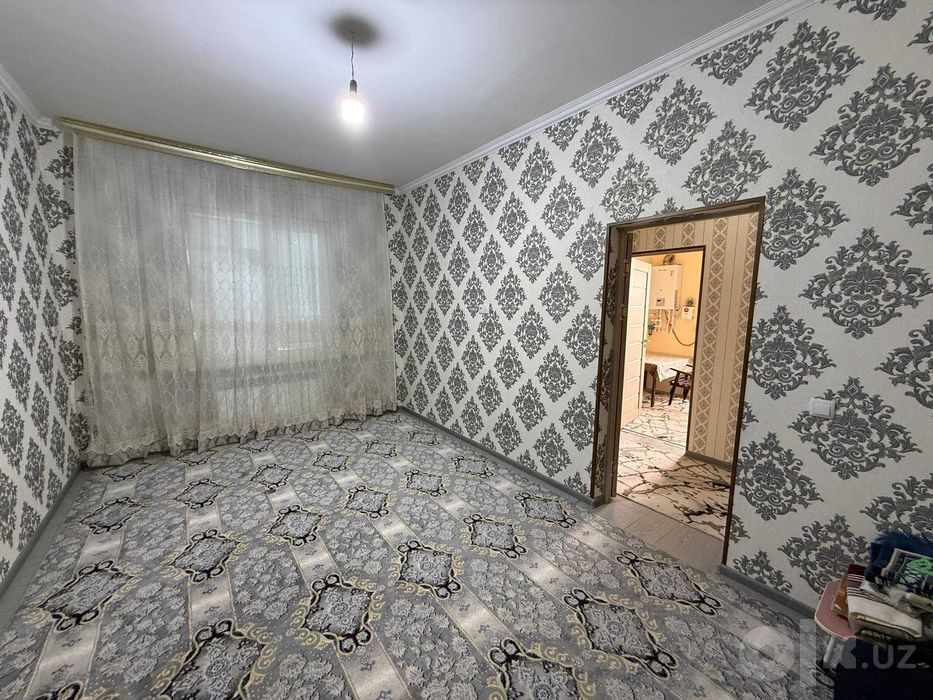 MAKLERSIZ, Qorasuv-1 da 123-dom zudlik bilan 2xonali uy sotiladi, 64м²