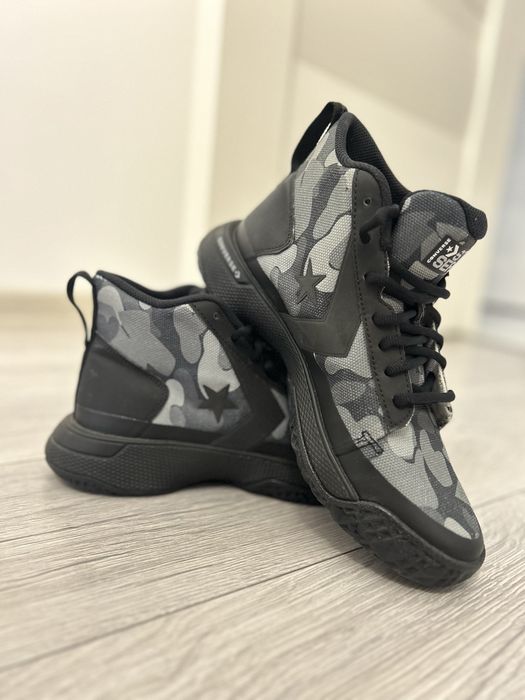 Adidasi converse