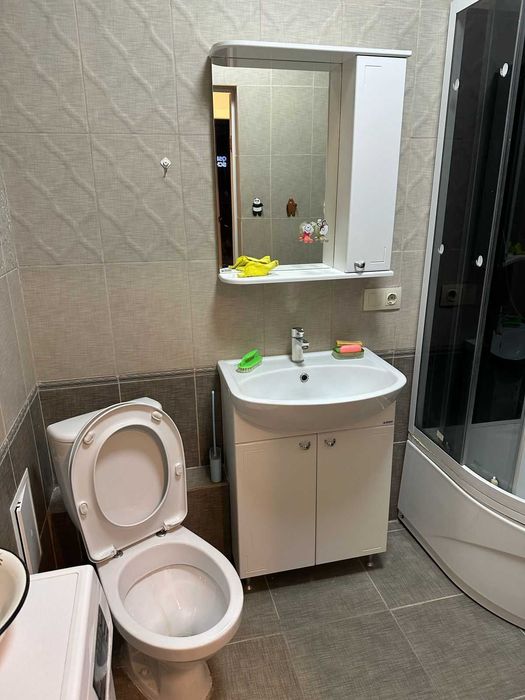 Зеркало-шкаф для ванной