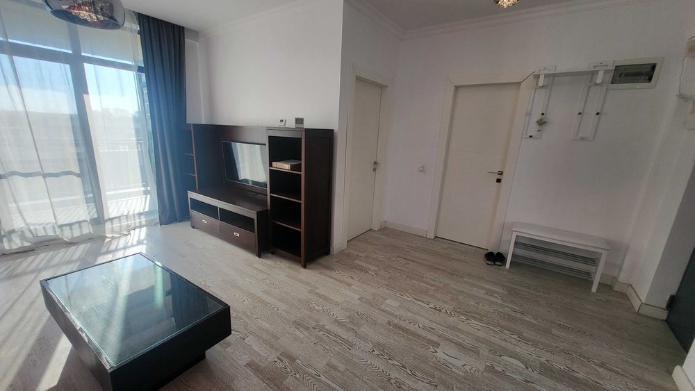 închiriez apartament  2 camere campus universitate
