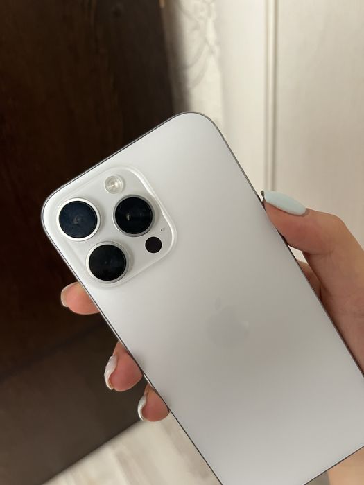 Срочно продаю Iphone 16 pro max