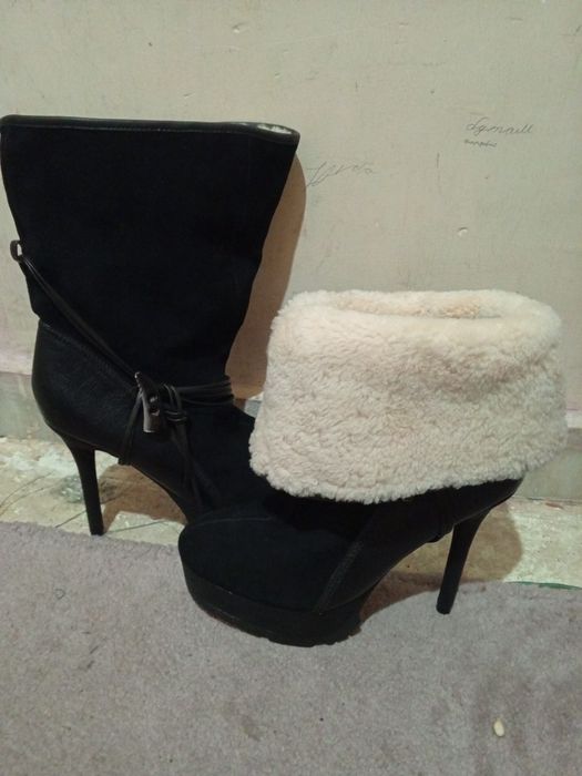 Женская обувь сапоги