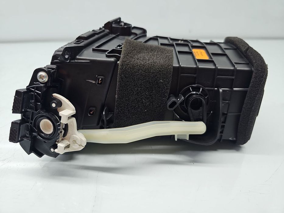 Grila aerisire centrala dreapta Hyundai Tucson (TL) [Fabr 2015-2020] 9