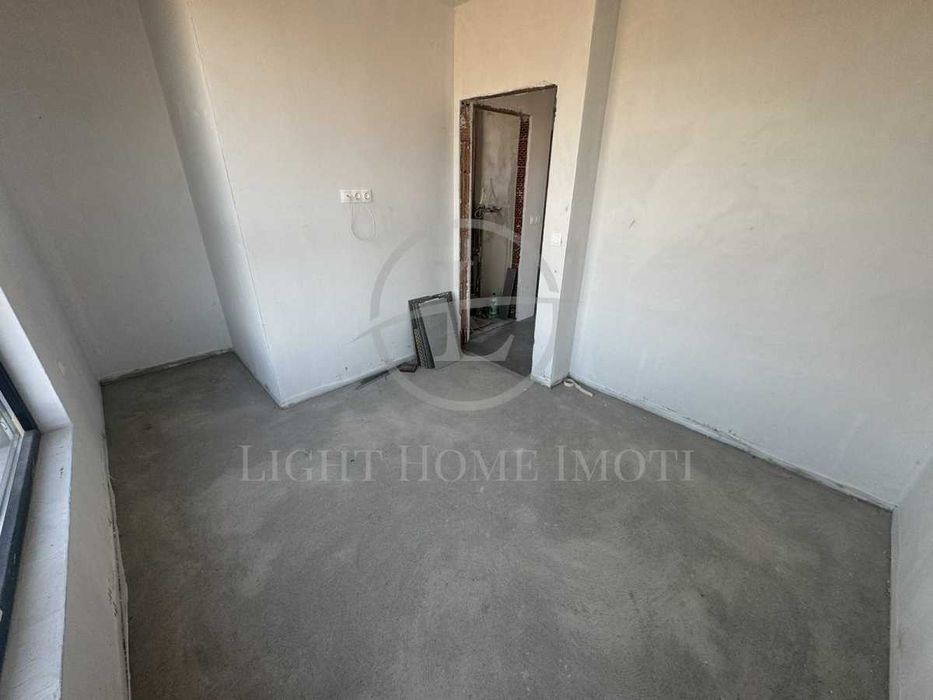 Продава се Тристаен апартамент в с. Белащица, Област Пловдив - 152 кв.м за 1400 €/кв.м - Снимка #6