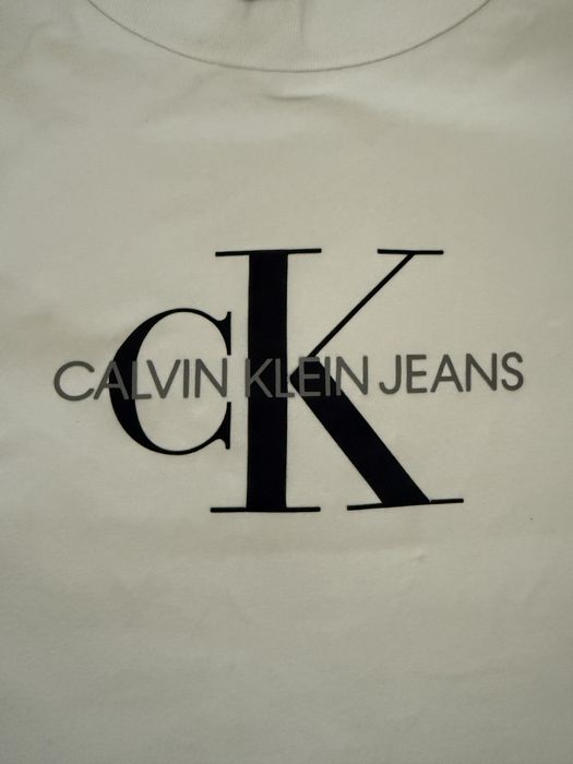 Calvin Klein бяла тениска