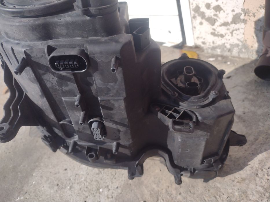 Продавам фарове за mercedes w211 авангард