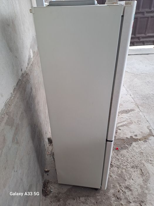 Холодилник сатылады