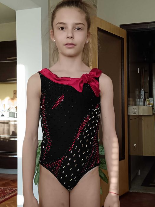 Трико за художествена гимнастика