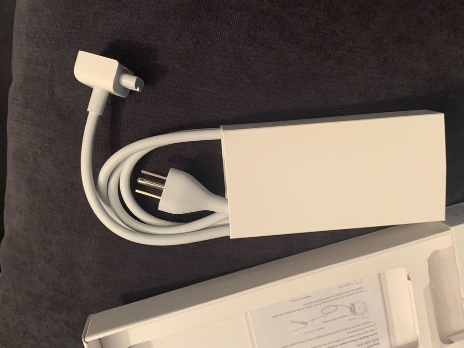 Кабел за MacBook Pro с щепсел за САЩ _ Macbook power cable for USA