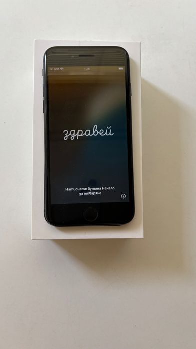 iPhone SE 2020г. 64гб. В прилично състояние, следи от използване.