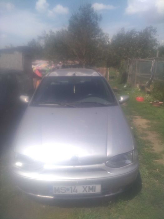 Automobil Fiat Palio Weekend