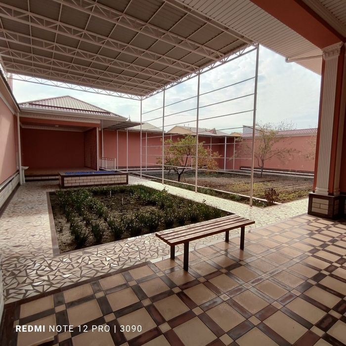 Кукон шахар Аэропорт худудида ( коттедж) янги ховли сотилади.