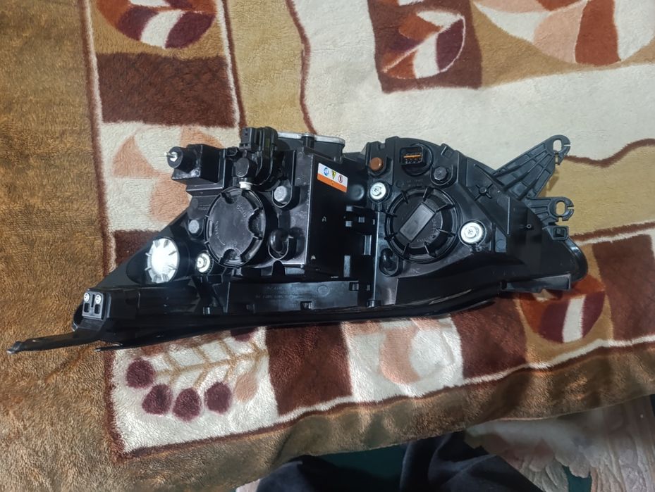 Фара на ssangyong rexton 2