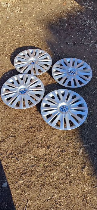 Adidași Jordan, far Mercedez Benz si capace  R15 Wolksvagen