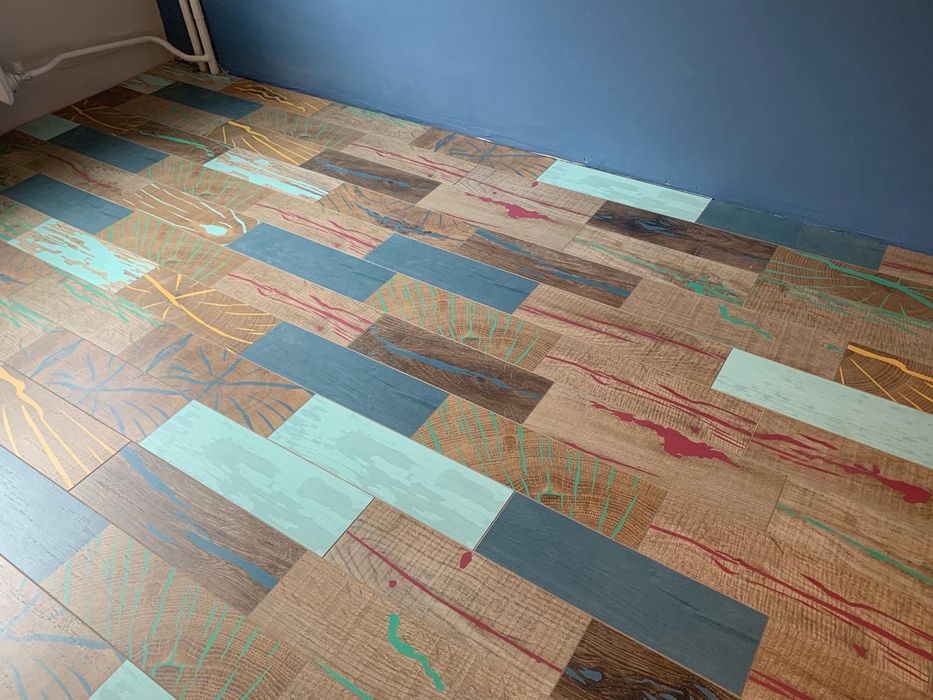 Монтаж на ламинат и первази