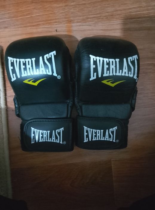 ММА перчаткы 5500  сатылады