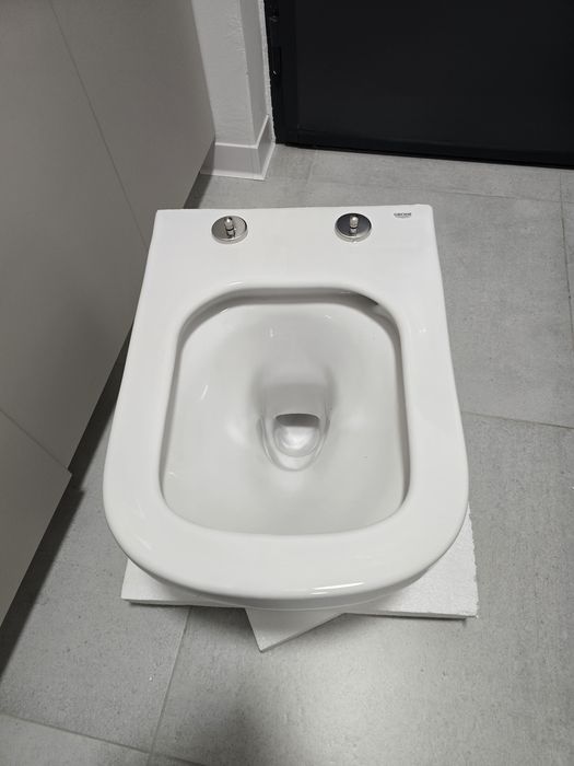 WC Grohe Euro Ceramic - Toaletă suspendată cu capac inclus