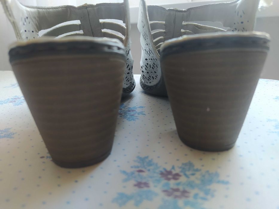 Босоножки. Натуральная кожа