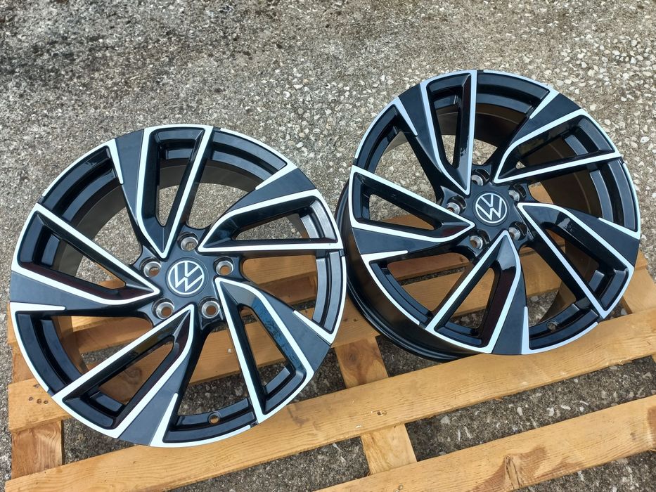19" 5x112 Vw Gti Golf Passat Tiguan 8j et45 57.1 Seat Škoda Polish  Black